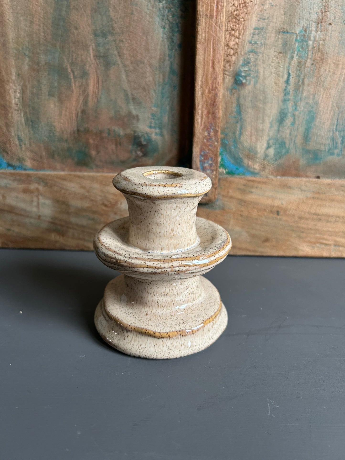 Keramieken kandelaar