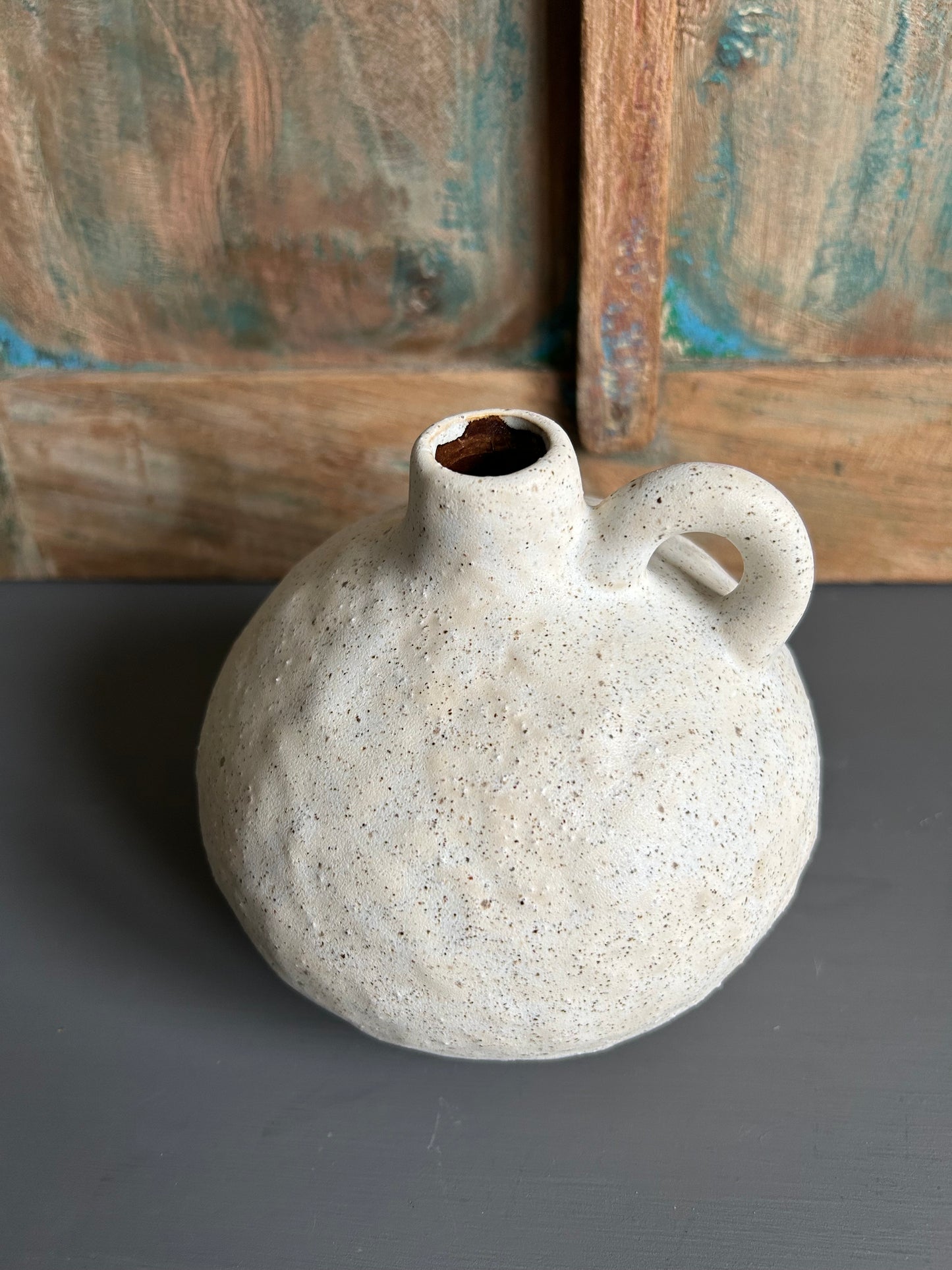 Crème vaasje met oortje