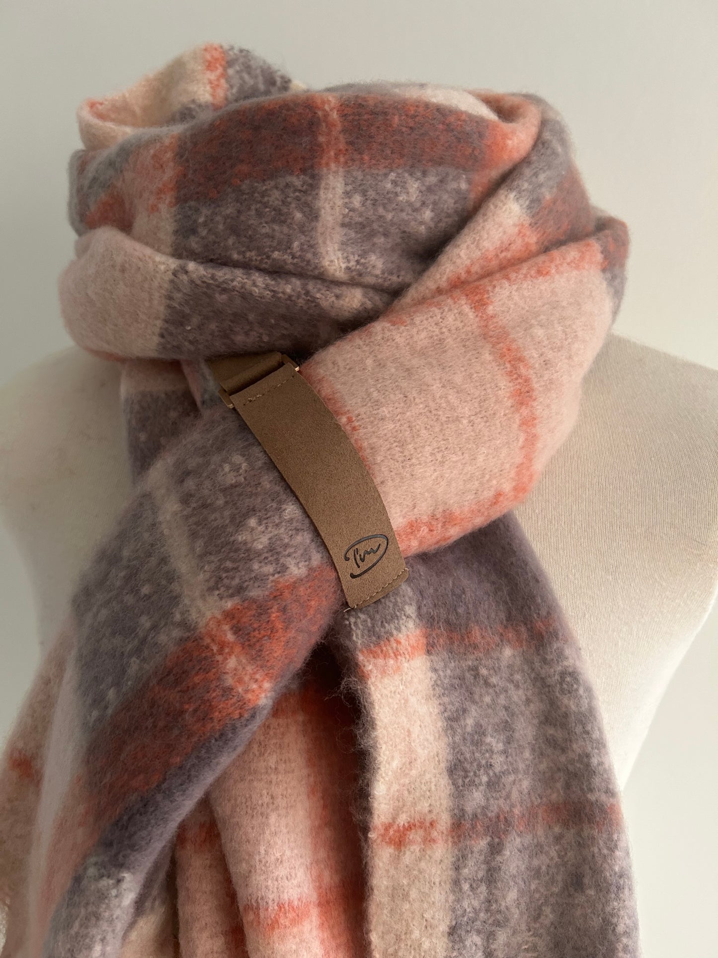 Geruiten sjaal in terra beige en grijze tinten