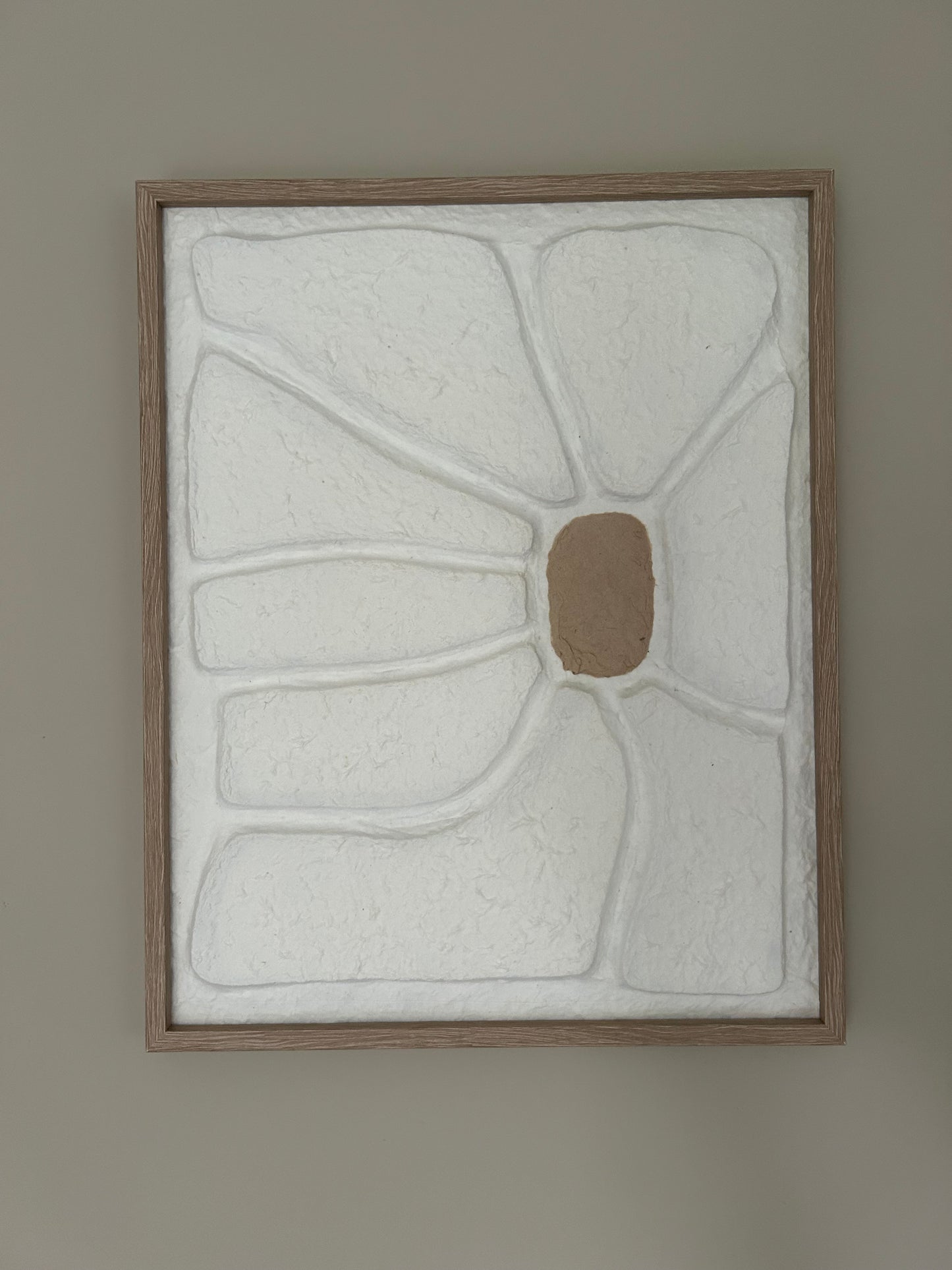 Madelief schilderij van papier mache