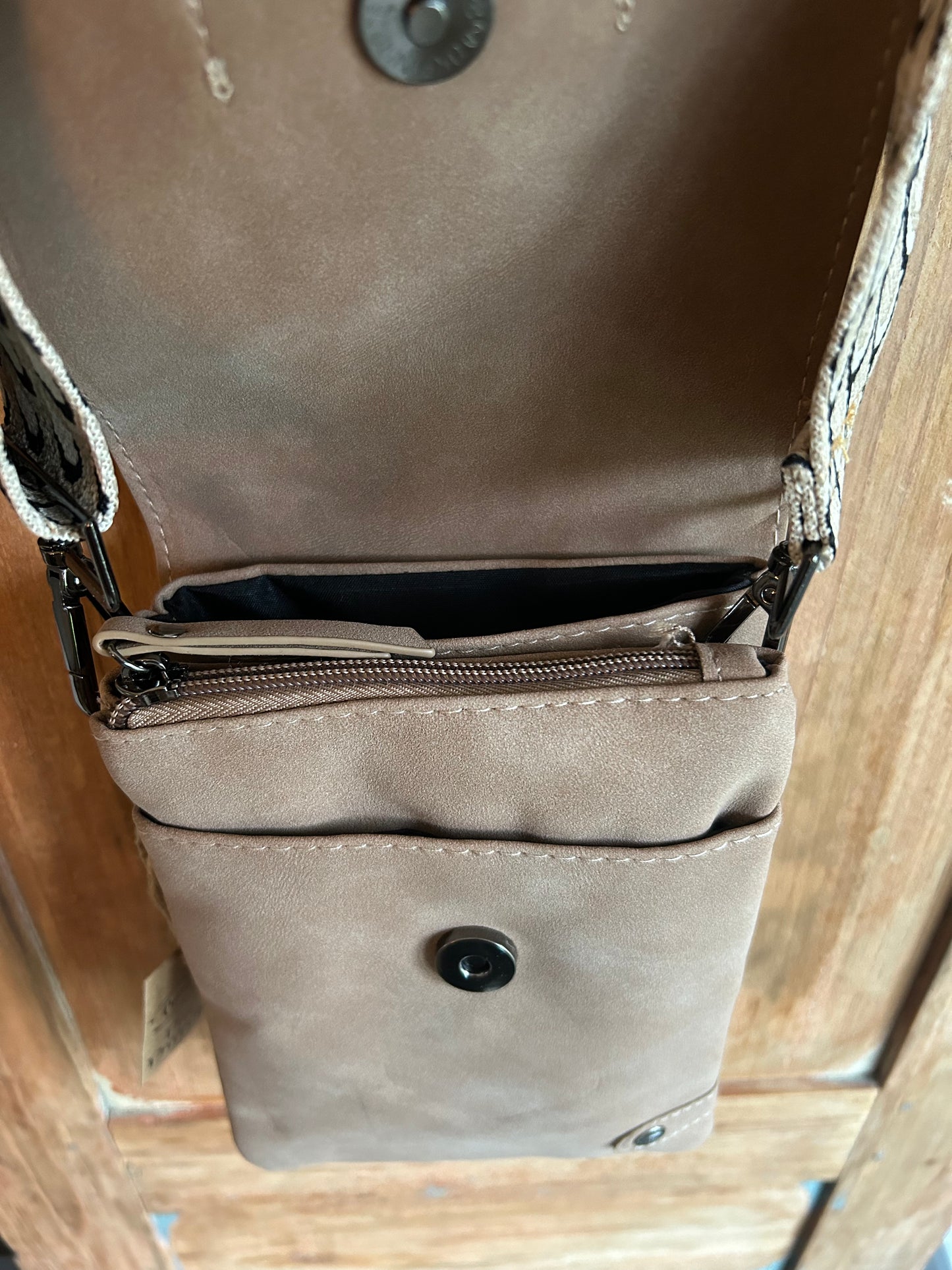 Camel crossbody/telefoontasje -Metz